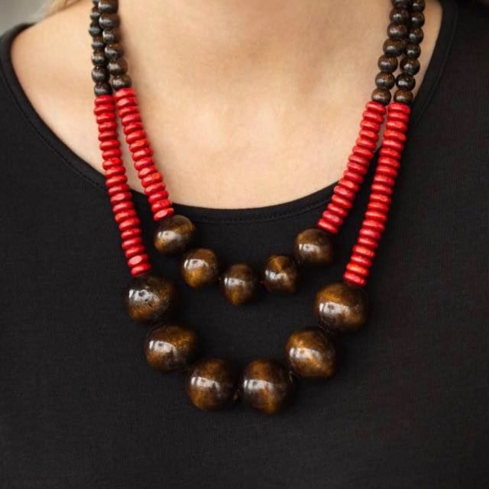Necklace and earring set